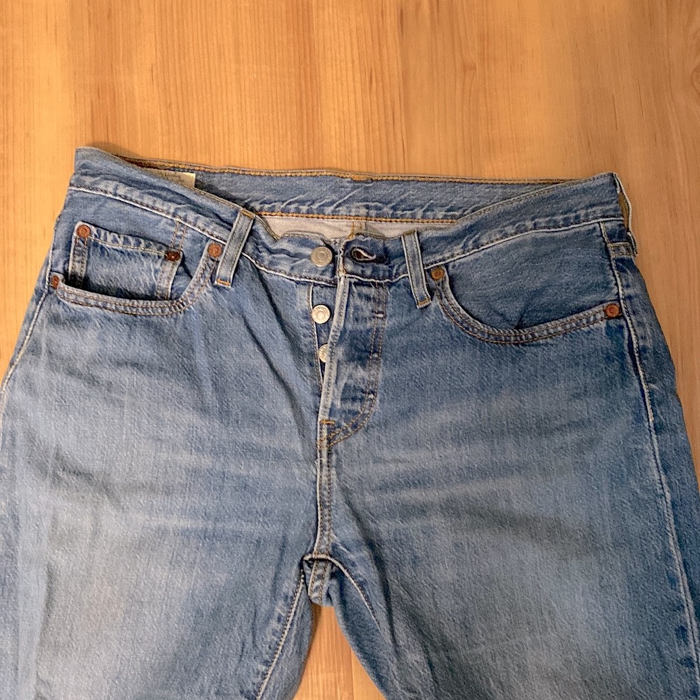 Levi’s 501 tapered jeans